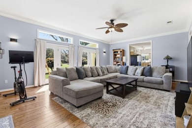 Motivated Seller, bring your offer! Don't miss this incredible - photo 8