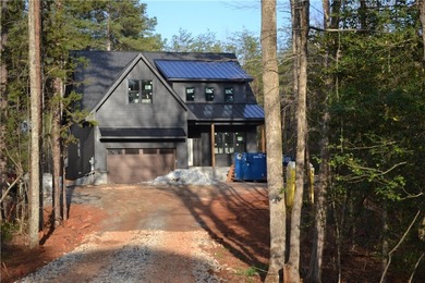 Lake Hartwell Home For Sale in Central South Carolina