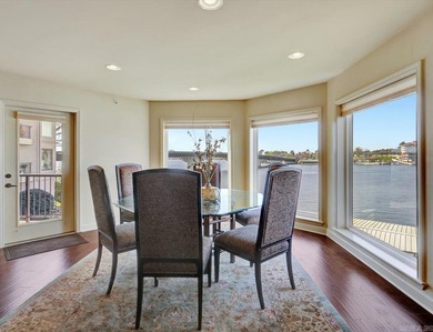 The best priced Lake front Condo on Lake Hamilton! Welcome to - photo 14