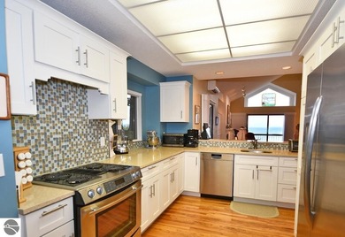 Some things are just worth the wait... This beautiful property - photo 17