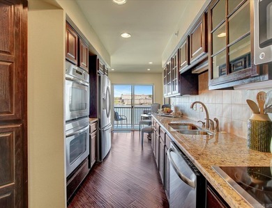 The best priced Lake front Condo on Lake Hamilton! Welcome to - photo 23