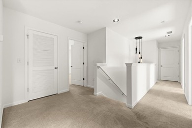 Absolutely beautiful and meticulously maintained 4 bedroom 2.5 - photo 26