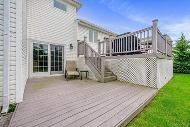 Perfectly positioned on a prime mid block in South Merrick, this - photo 28