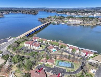 The best priced Lake front Condo on Lake Hamilton! Welcome to - photo 46