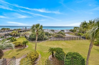 Stunning southwestern views await from this third-floor - photo 1