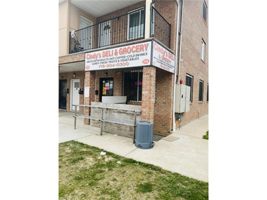 Great Investment! Excellent CONDITION, NEAR SCHOOLS, PARKS, CITY - photo 3