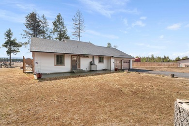(private lake, pond, creek) Home For Sale in Crescent Oregon