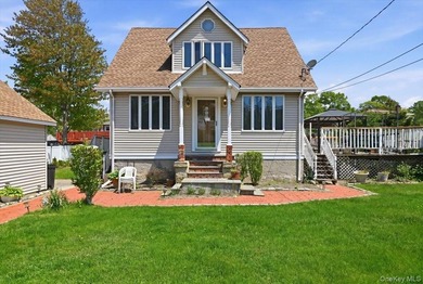 4-bedroom, 2-full bath home located in the highly desirable West - photo 1