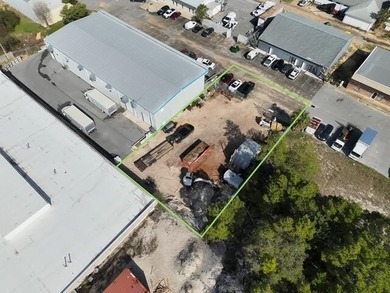 One of the few office/warehouse locations in the original part - photo 2