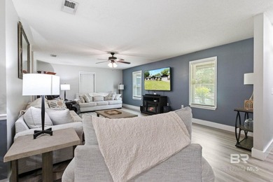 Beautiful 3BR/2BA (with very large bonus room) home featuring - photo 8
