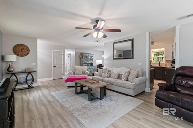 Beautiful 3BR/2BA (with very large bonus room) home featuring - photo 10
