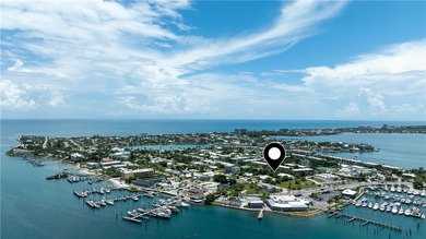 Turnkey 6-unit asset walking distance to the Inlet & waterfront - photo 1