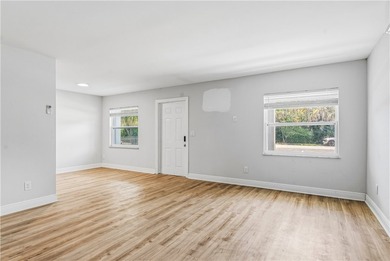 Turnkey 6-unit asset walking distance to the Inlet & waterfront - photo 5