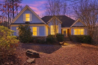 Welcome to 103 Oak Crest Circle, a beautifully designed home - photo 2