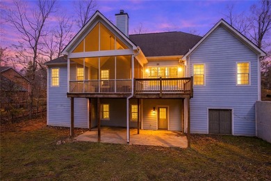 Welcome to 103 Oak Crest Circle, a beautifully designed home - photo 4