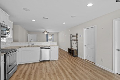 Welcome to this charming patio home nestled in the heart of Irmo - photo 11