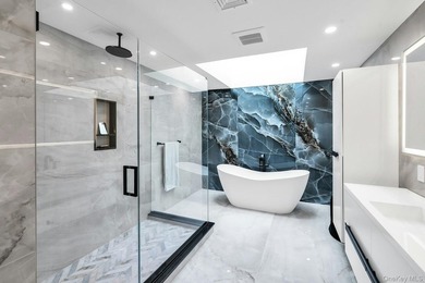 Gut renovated to the TENS. (HEATED FLOORS THRUGHOUT) Best - photo 12