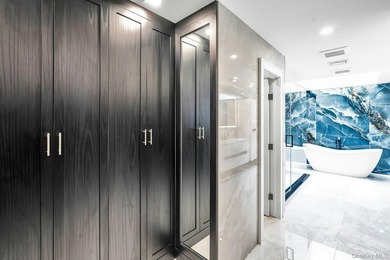 Gut renovated to the TENS. (HEATED FLOORS THRUGHOUT) Best - photo 16