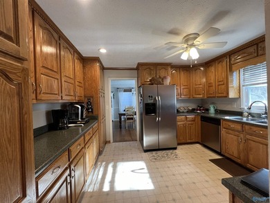 Nestled on the scenic shores of Weiss Lake in the sought-after - photo 17