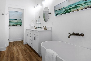 Short term rental powerhouse featuring a new designer-grade home - photo 21