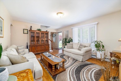 Welcome to 265 West Windsor Parkway, a beautifully updated - photo 3