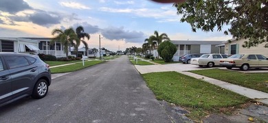 Great opportunity to live in active 55+ community, deeded lot - photo 25
