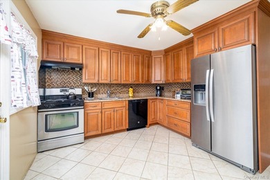 Welcome to 265 West Windsor Parkway, a beautifully updated - photo 9