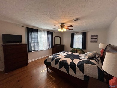 Nestled on the scenic shores of Weiss Lake in the sought-after - photo 30