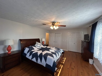 Nestled on the scenic shores of Weiss Lake in the sought-after - photo 31