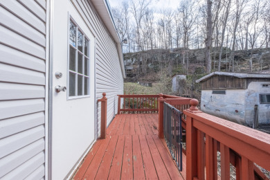 Waterfront home with a dock in Fentress Hideout! - photo 14