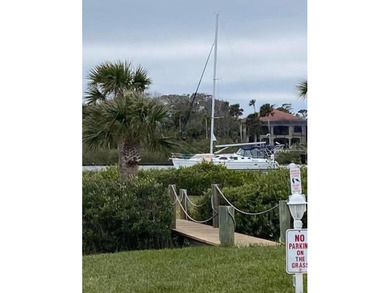 Newly reduced artist retreat beachside. This two bedroom, two - photo 34