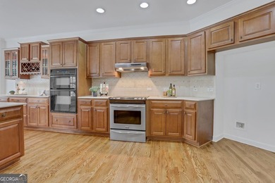 Enjoy luxury golf-course living in Windermere Golf Village with - photo 14
