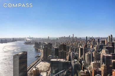 This distinguished penthouse residence offers approximately 5 - photo 15