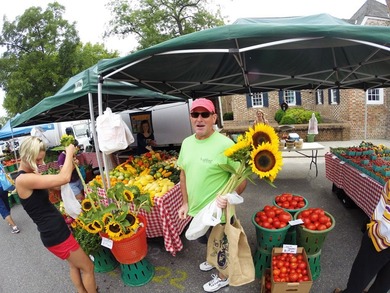 Cozy well-built Brick Rancher on tucked away 1.06 Acres in the