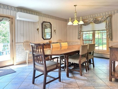 Year Round Life at the Lake! This superbly constructed ranch - photo 25