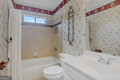Enjoy luxury golf-course living in Windermere Golf Village with - photo 42