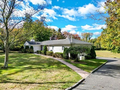 Welcome to this spacious 4-bedroom, 2.5-bath Ranch located in - photo 2
