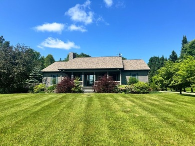Year Round Life at the Lake! This superbly constructed ranch - photo 44