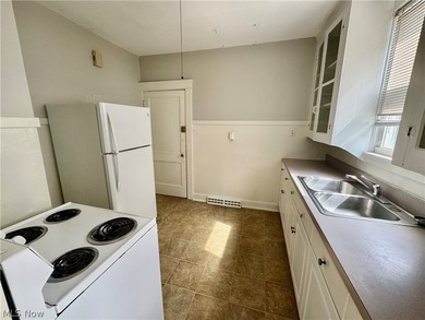 Excellent opportunity to own a multifamily property in the - photo 5