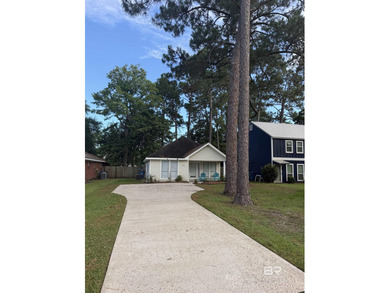Charming 2BR/2BA coastal cottage located in the Meyer - photo 2