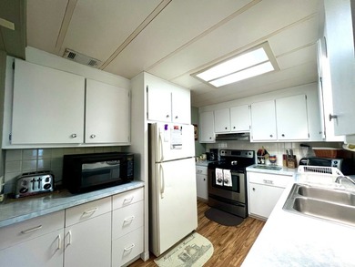 Imagine Sunset Wine in Your Watertight Florida Room After a day - photo 5