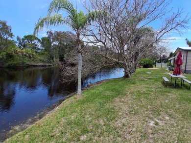 -- WATERFRONT -- 2 Bedroom / 2 Bath -- River Grove (pet - photo 4