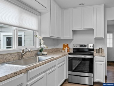 Charming Move-In Ready Cottage on Quiet Dead-End Street. This