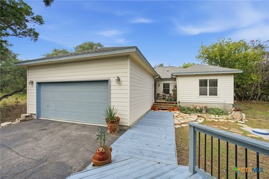 Canyon Lake Home For Sale in Canyon Lake Texas