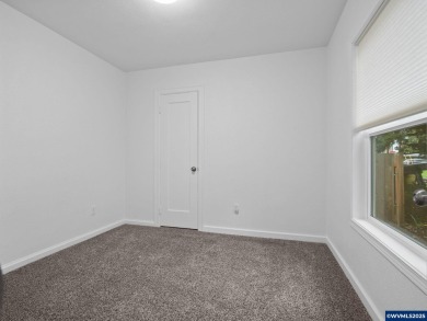 Charming Move-In Ready Cottage on Quiet Dead-End Street. This