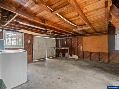 Charming Move-In Ready Cottage on Quiet Dead-End Street. This