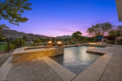 Exceptional single-story living in guard-gated Red Rock Country - photo 1