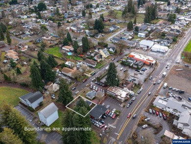 Charming Move-In Ready Cottage on Quiet Dead-End Street. This