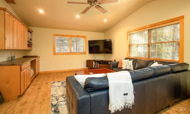 Upgraded and Updated cabin on 2 lots less than a 1/4 mile away - photo 39