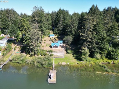 Siltcoos Lake Home For Sale in Florence Oregon